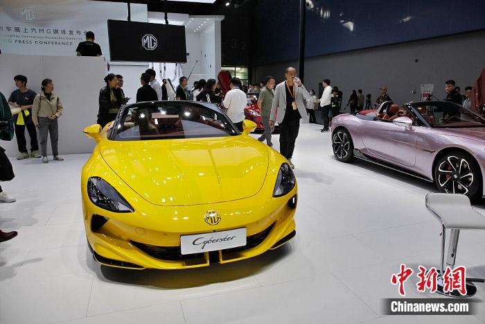 中國品牌新能源跑車。中新財經(jīng)記者 葛成 攝