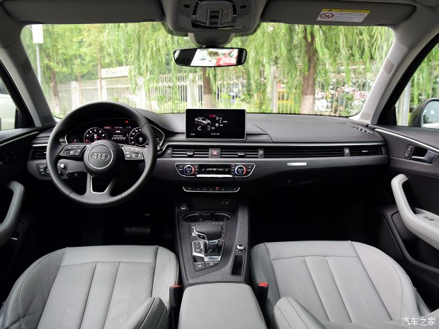 一汽-大眾奧迪 奧迪A4L 2017款 45 TFSI quattro 風(fēng)尚型