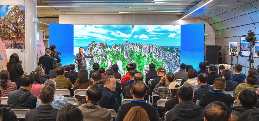 活動(dòng)現(xiàn)場(chǎng)，文旅星推官推介忻州。